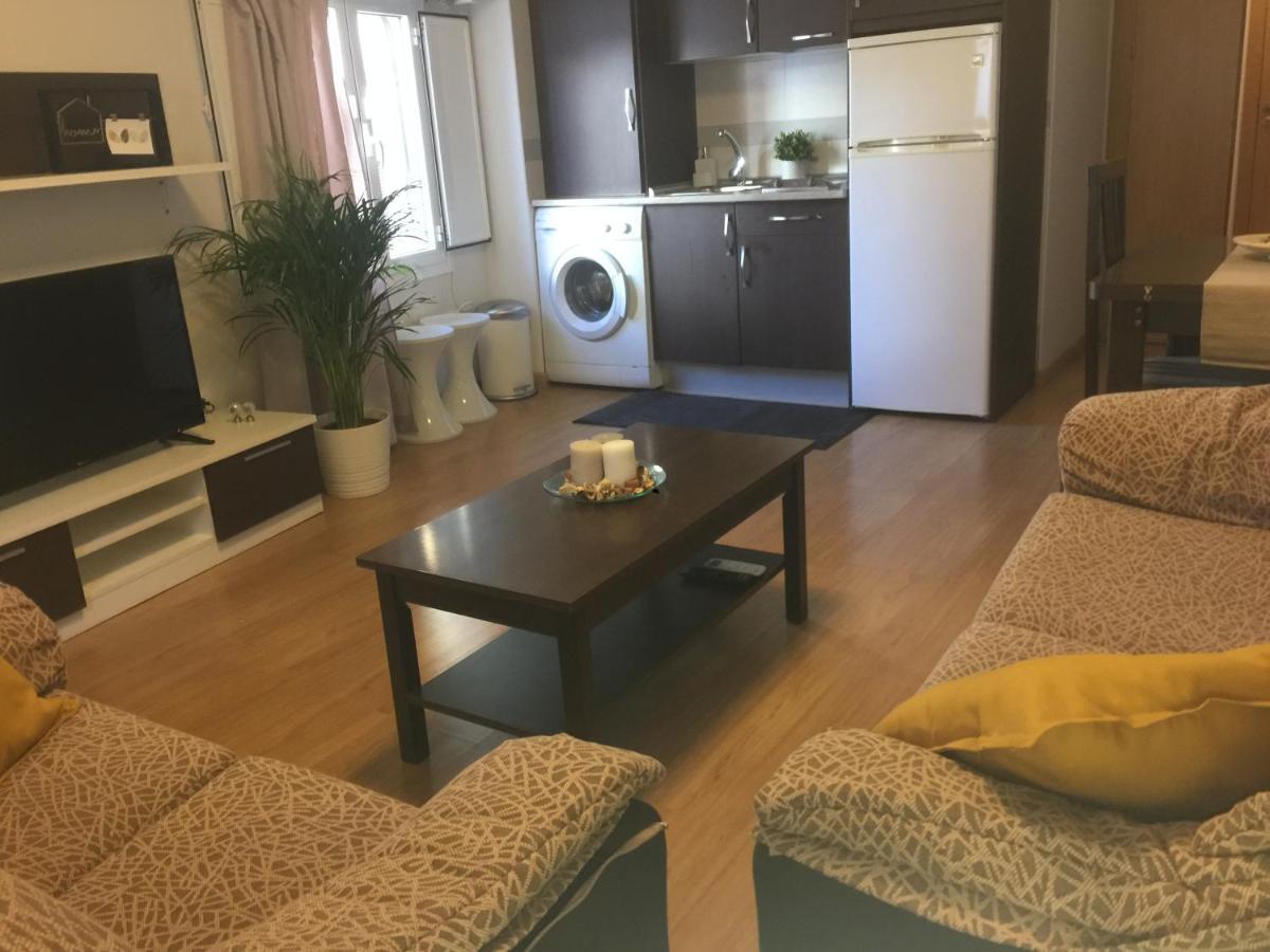 Apartamentos Turisticos Clavero 1 普拉森西亚 外观 照片